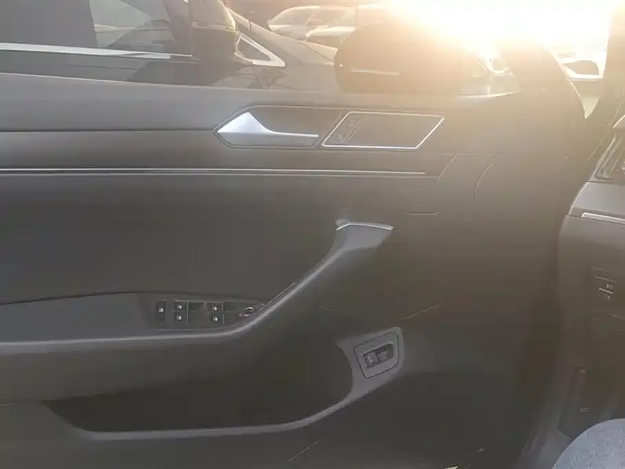 Volkswagen Magotan 2021 из CN, фото 3