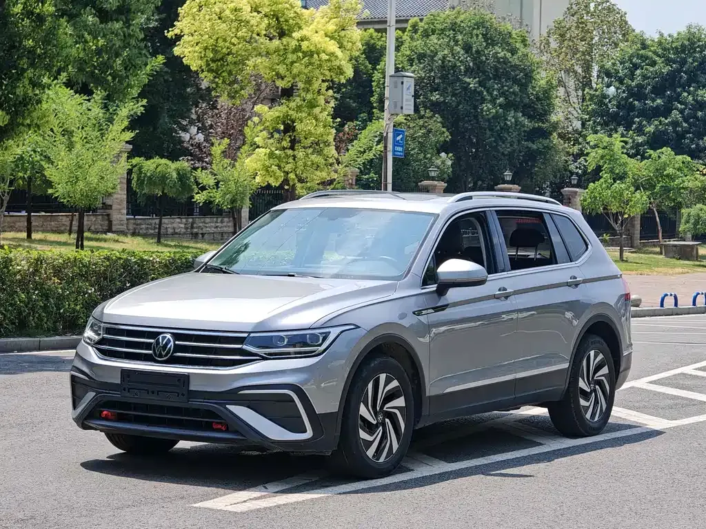 Volkswagen Tiguan L 2022 из CN, фото 1