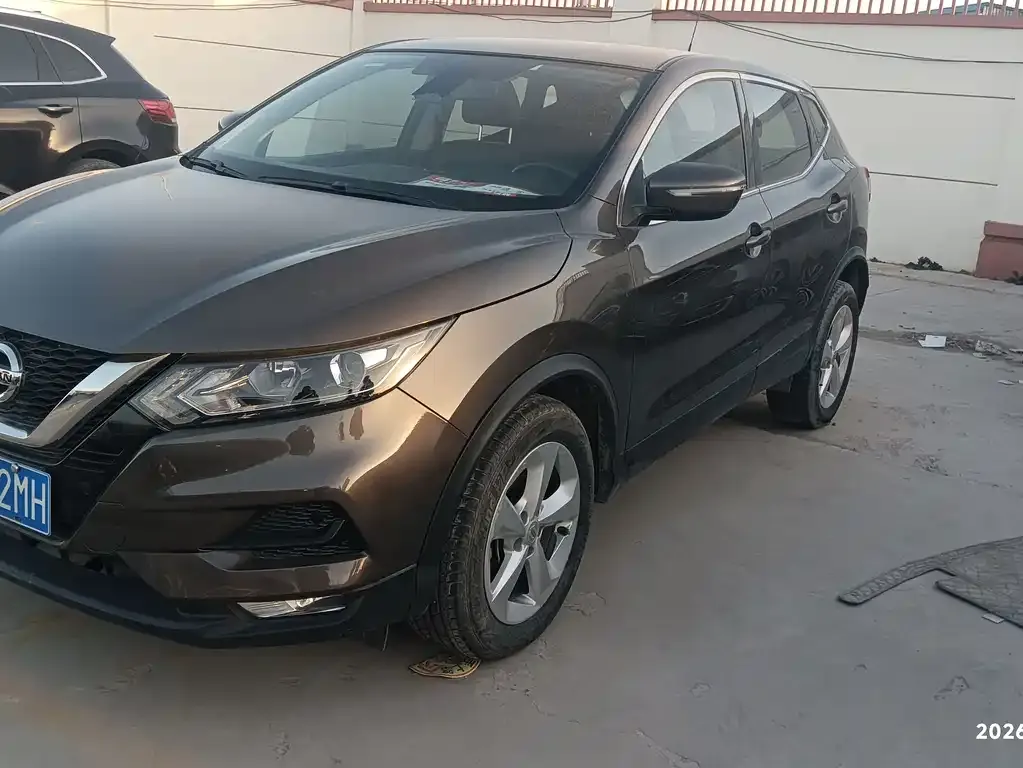 Nissan Qashqai — фото 8