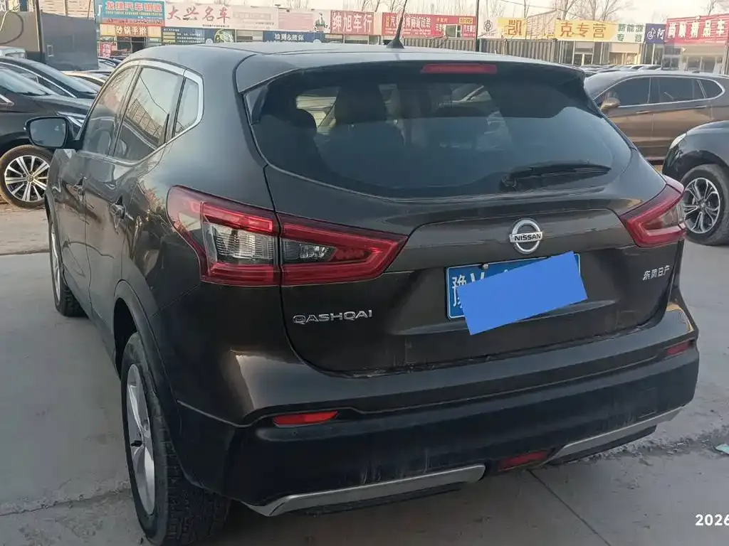 Nissan Qashqai — фото 4