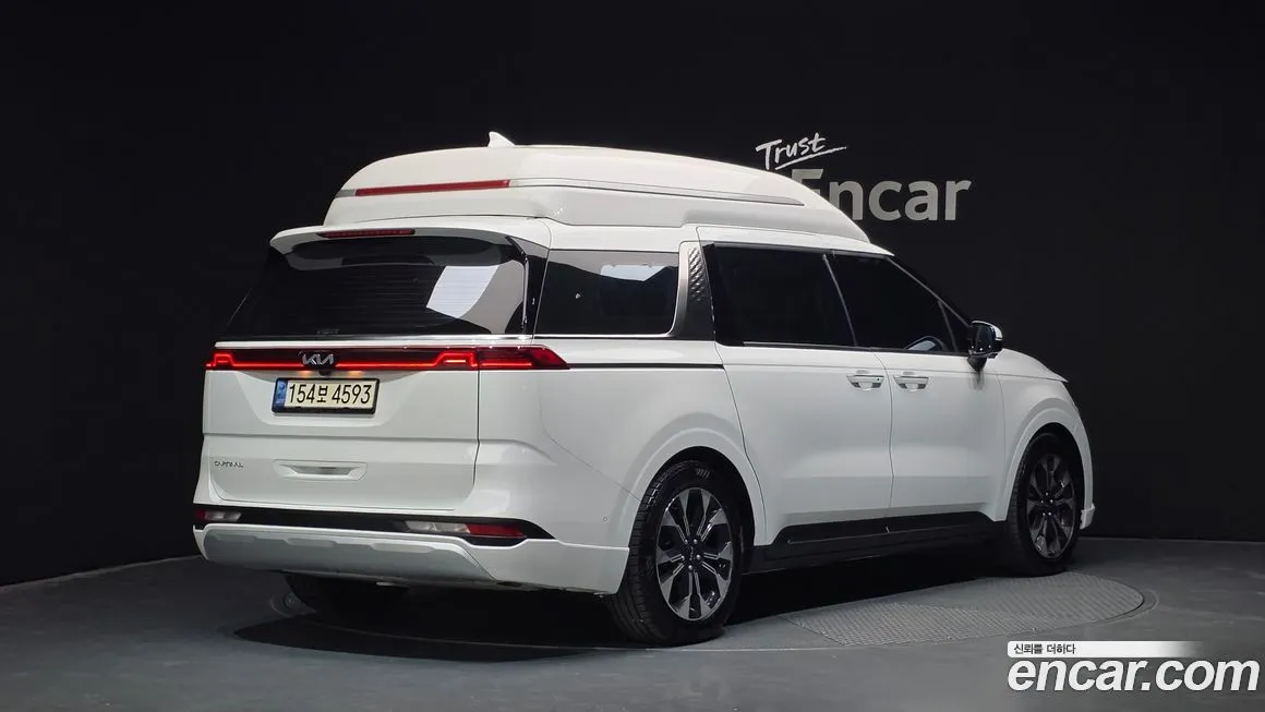 Kia Carnival — фото 10