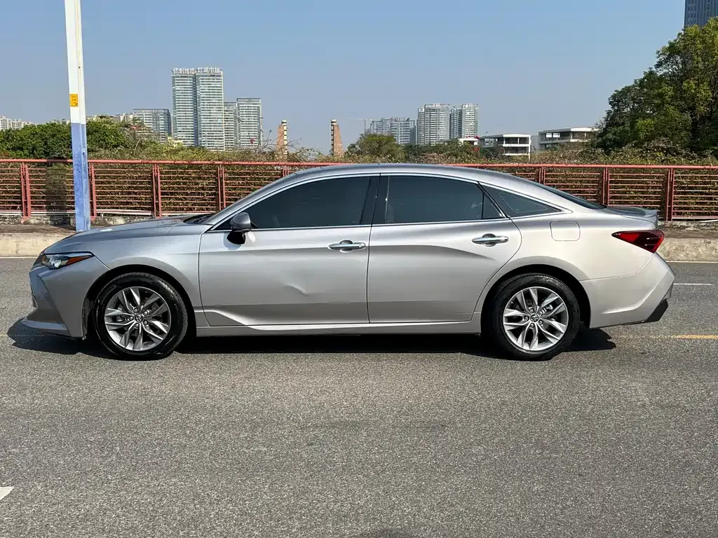 Toyota Avalon 2021 из CN, фото 8