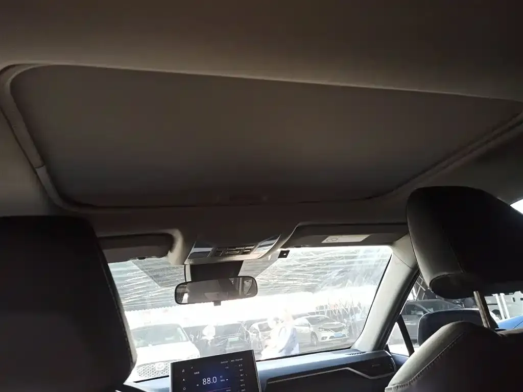 Toyota RAV4 2021 из CN, фото 3