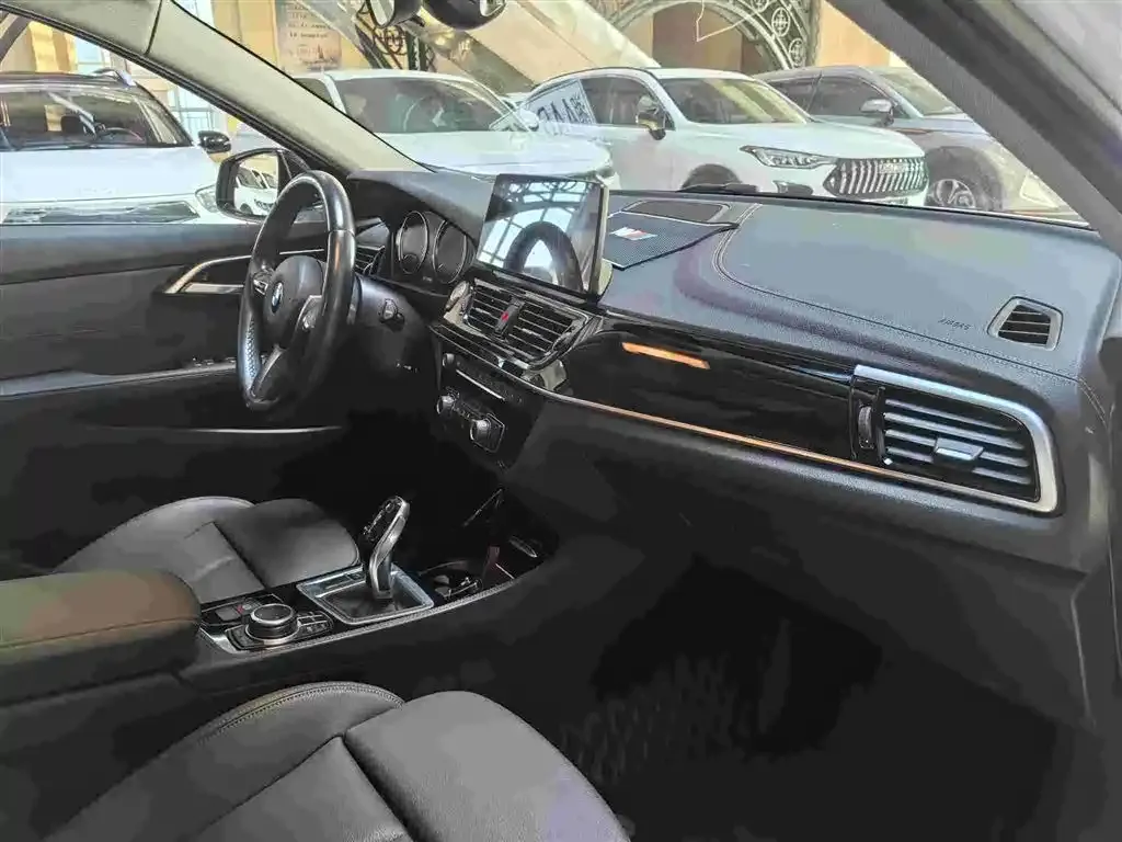 BMW 1 Series 2022 из CN, фото 10