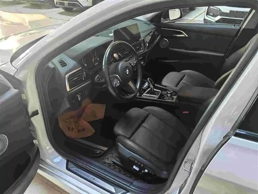 BMW 1 Series 2022 из CN, фото 5
