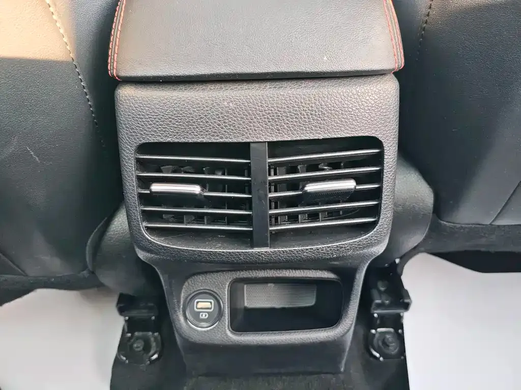 Kia KX3 2022 из CN, фото 10