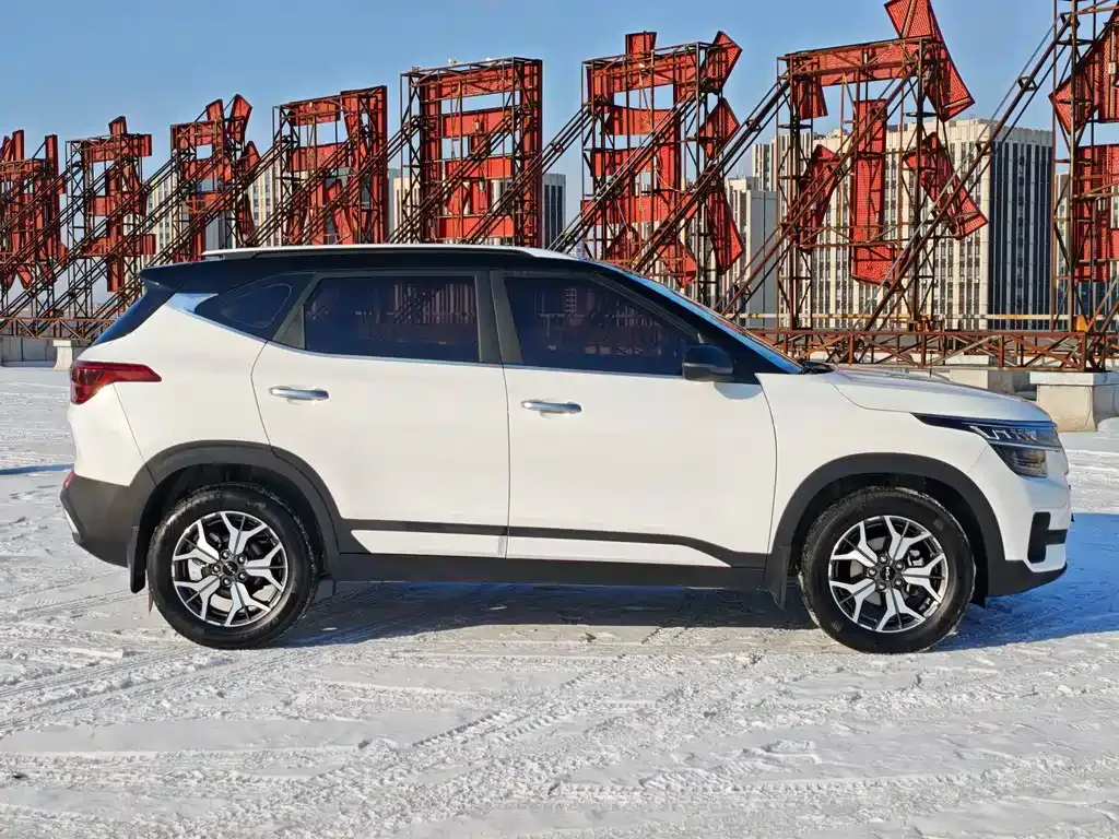 Kia KX3 2022 из CN, фото 4