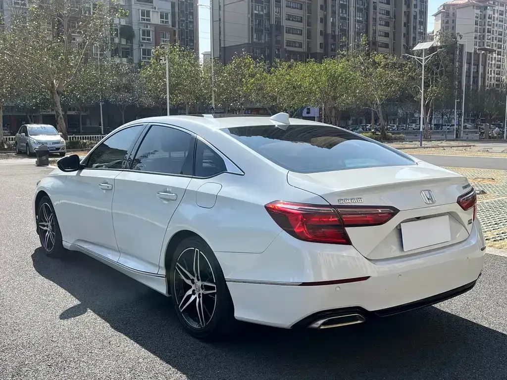 Honda Inspire 2022 из CN, фото 9