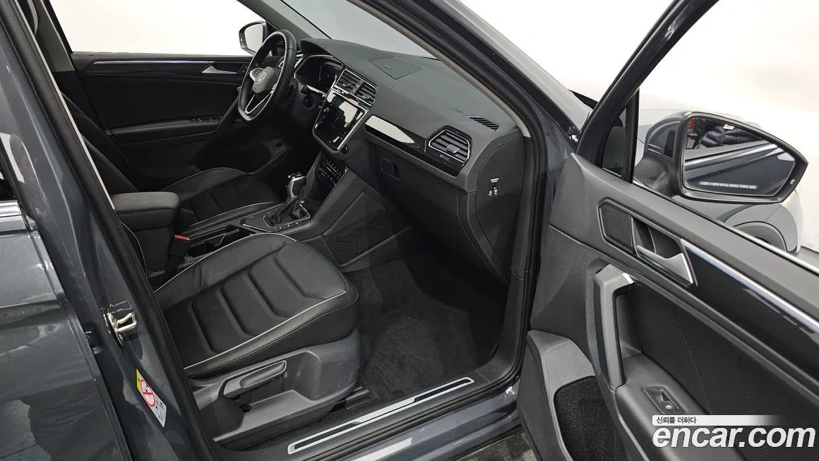 Volkswagen Tiguan 2023 из KR, фото 10