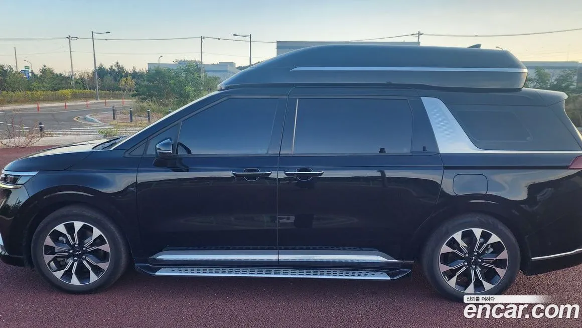 Kia Carnival — фото 10