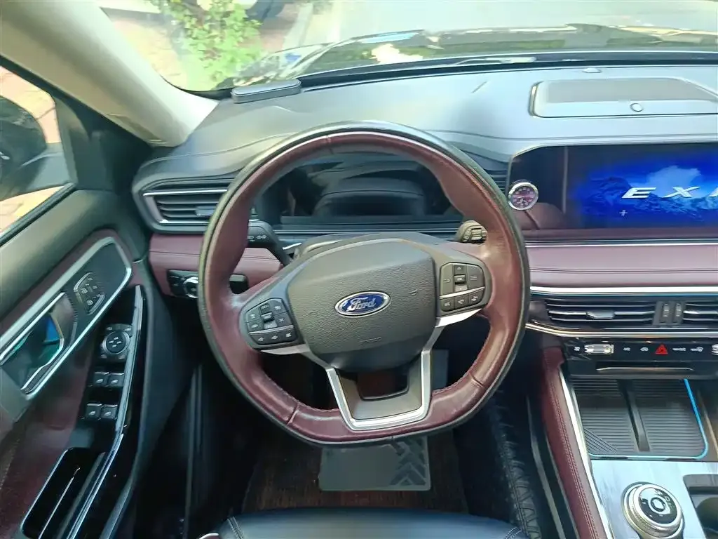 Ford Explorer 2023 из CN, фото 5