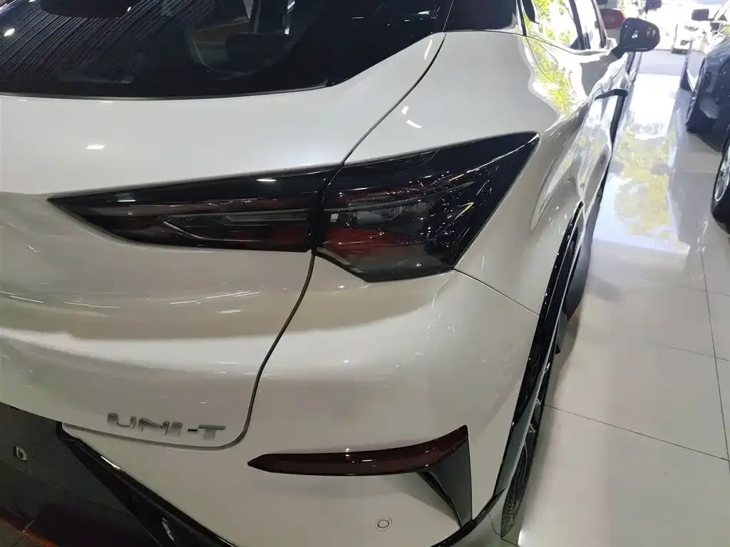 Changan UNI-T 2023 из CN, фото 10