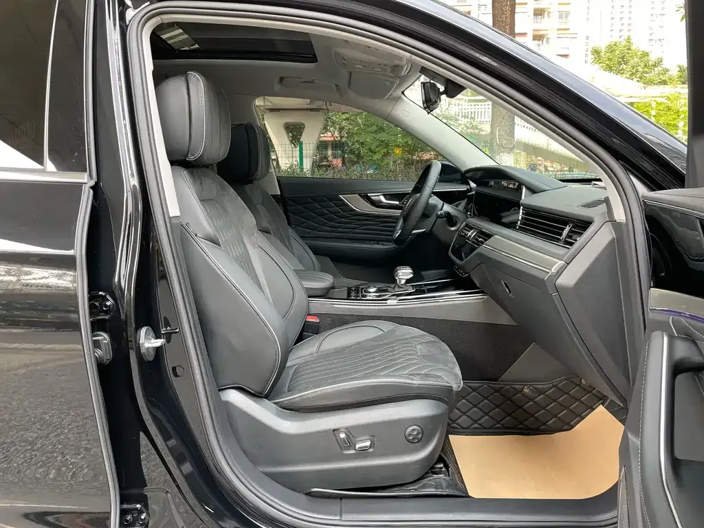 Hongqi HS5 2023 из CN, фото 6