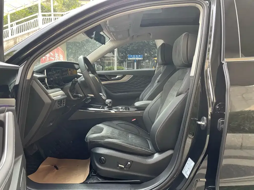 Hongqi HS5 2023 из CN, фото 4