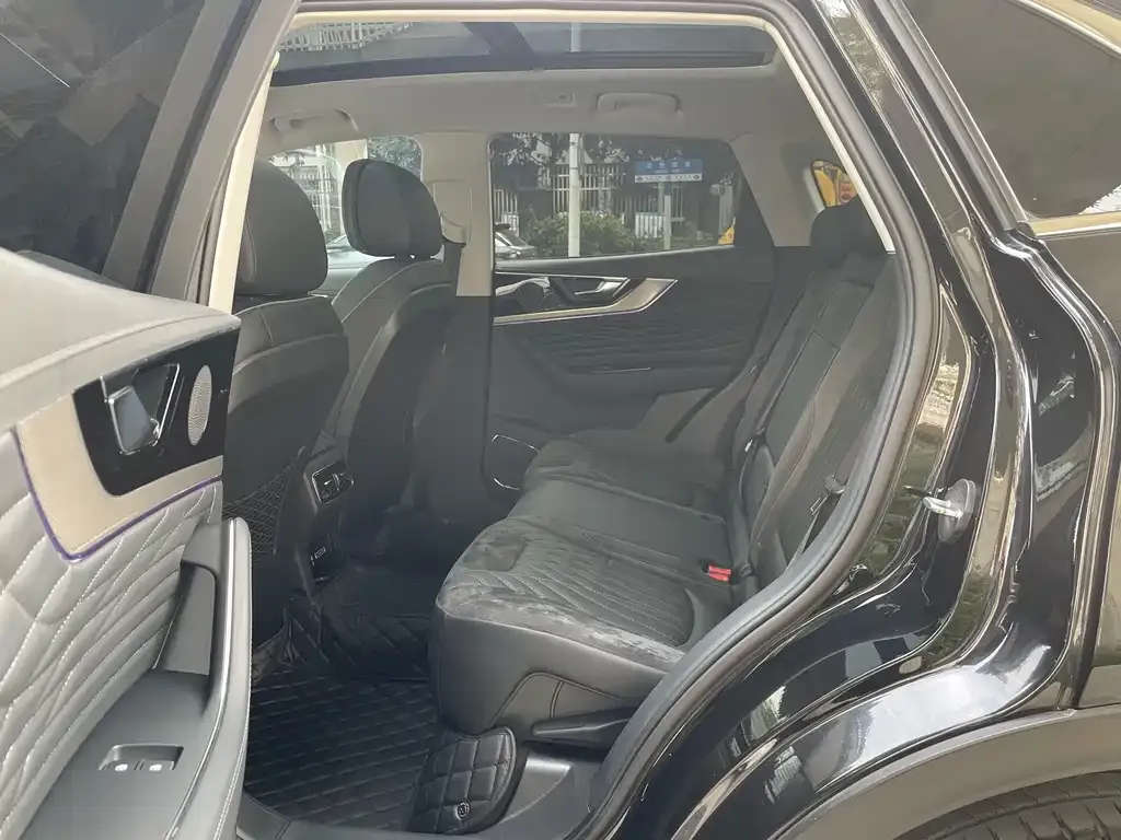 Hongqi HS5 2023 из CN, фото 5