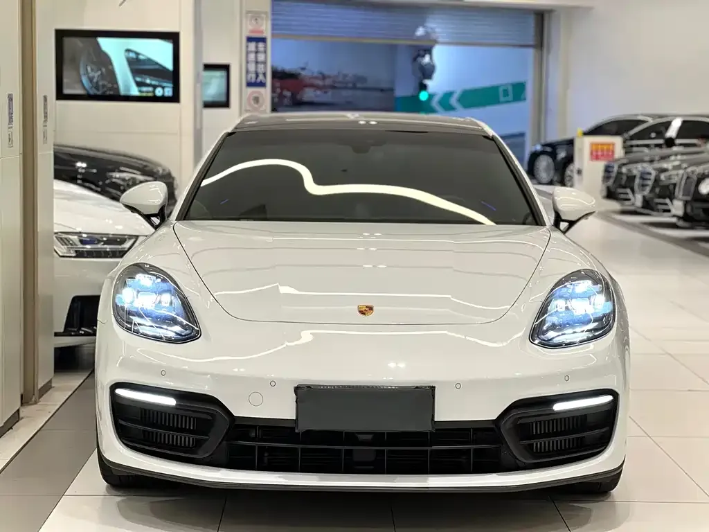 Porsche Panamera 2022 из CN, фото 5