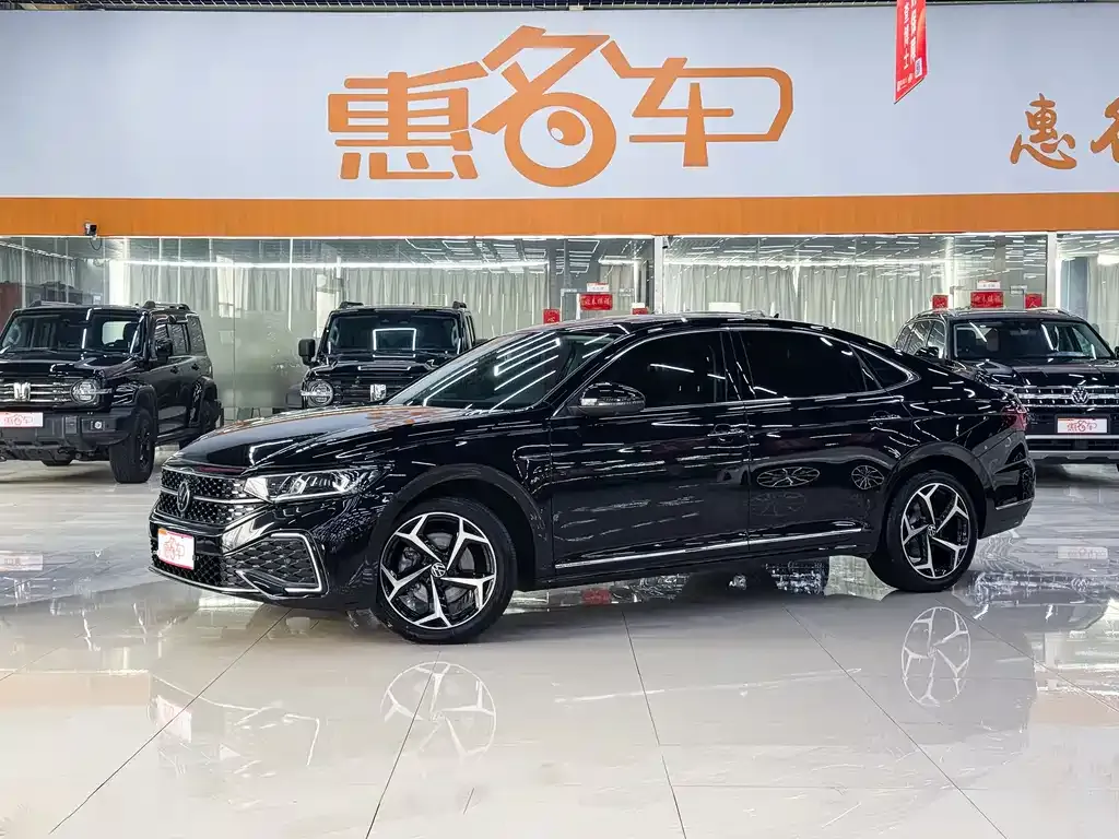 Volkswagen Passat 2022 из CN, фото 1