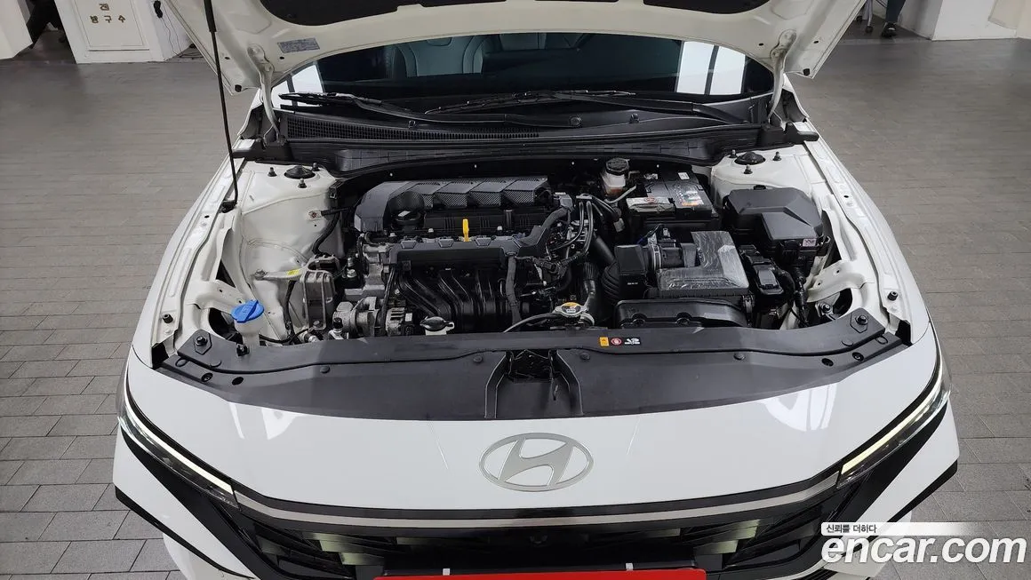 Hyundai AVANTE — фото 3