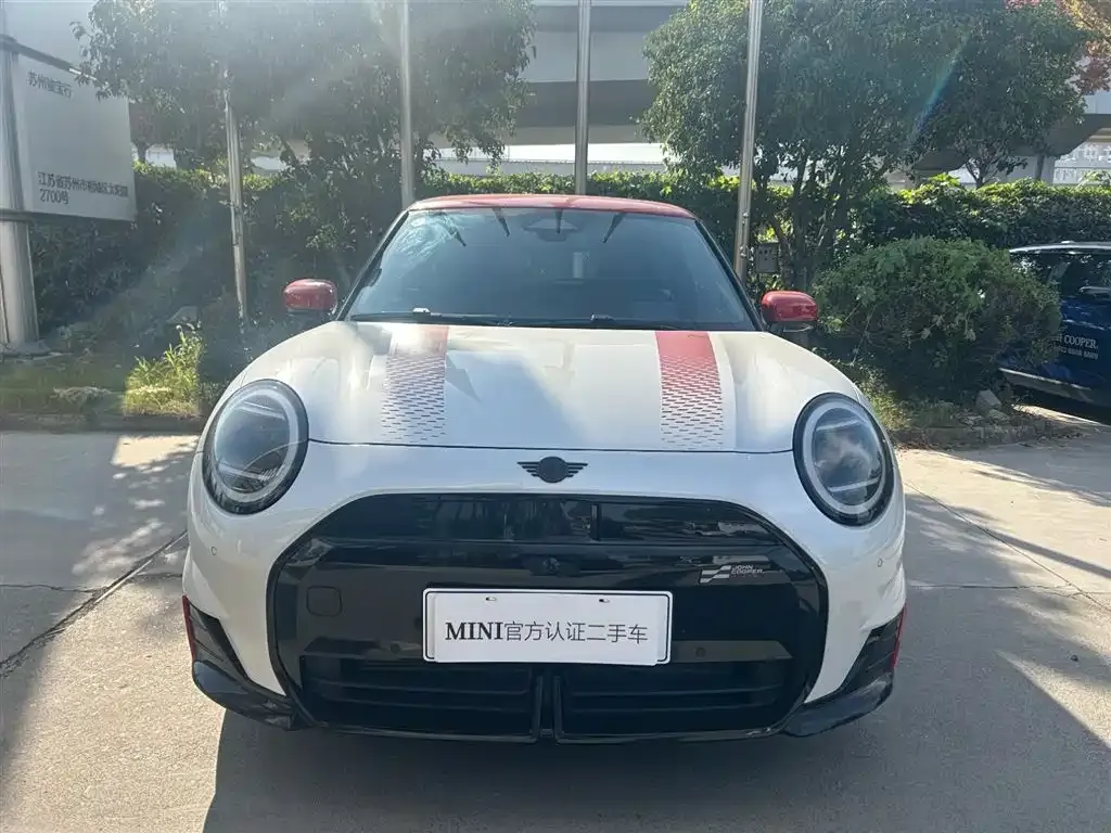 MINI JCW Electric 2026 из CN, фото 2