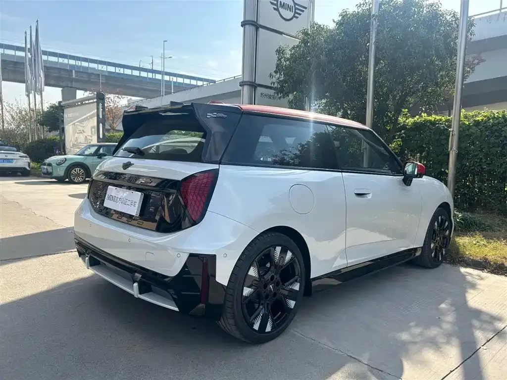 MINI JCW Electric 2026 из CN, фото 8