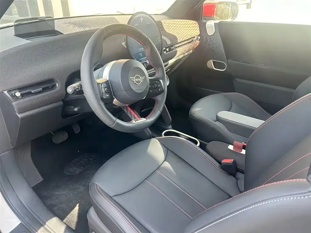 MINI JCW Electric 2026 из CN, фото 4