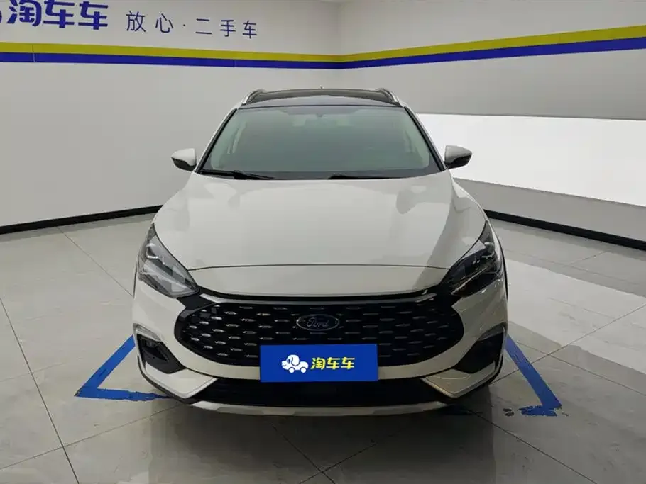Ford Focus 2021 из CN, фото 4