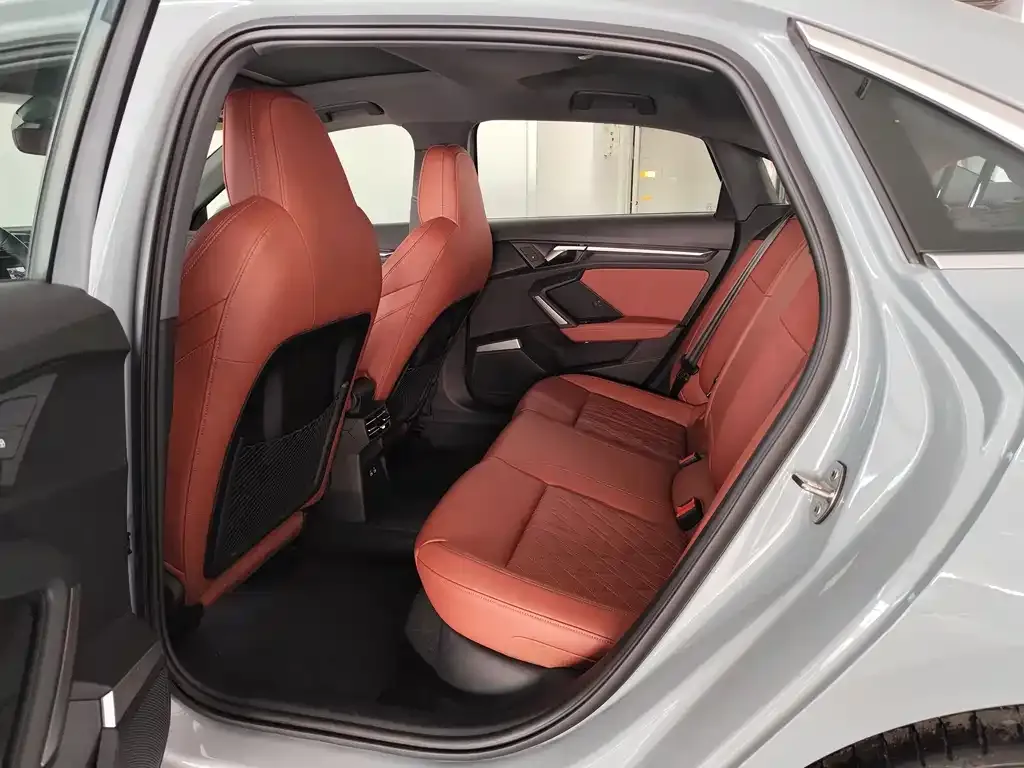 Audi A3 2024 из CN, фото 8