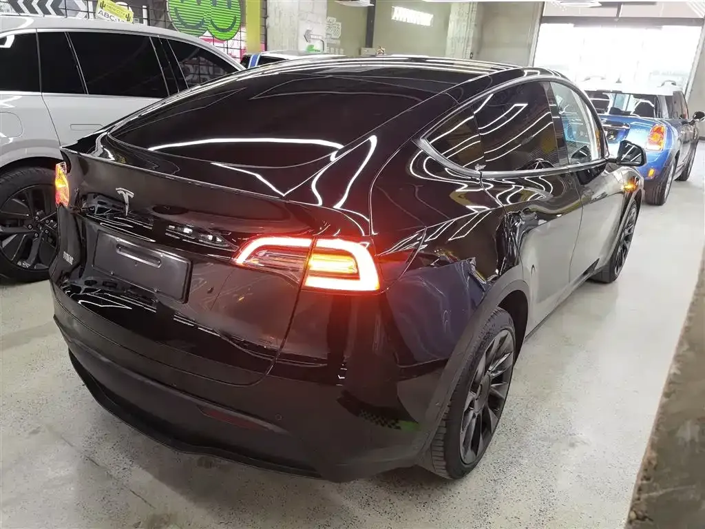 Tesla Model Y 2022 из CN, фото 9