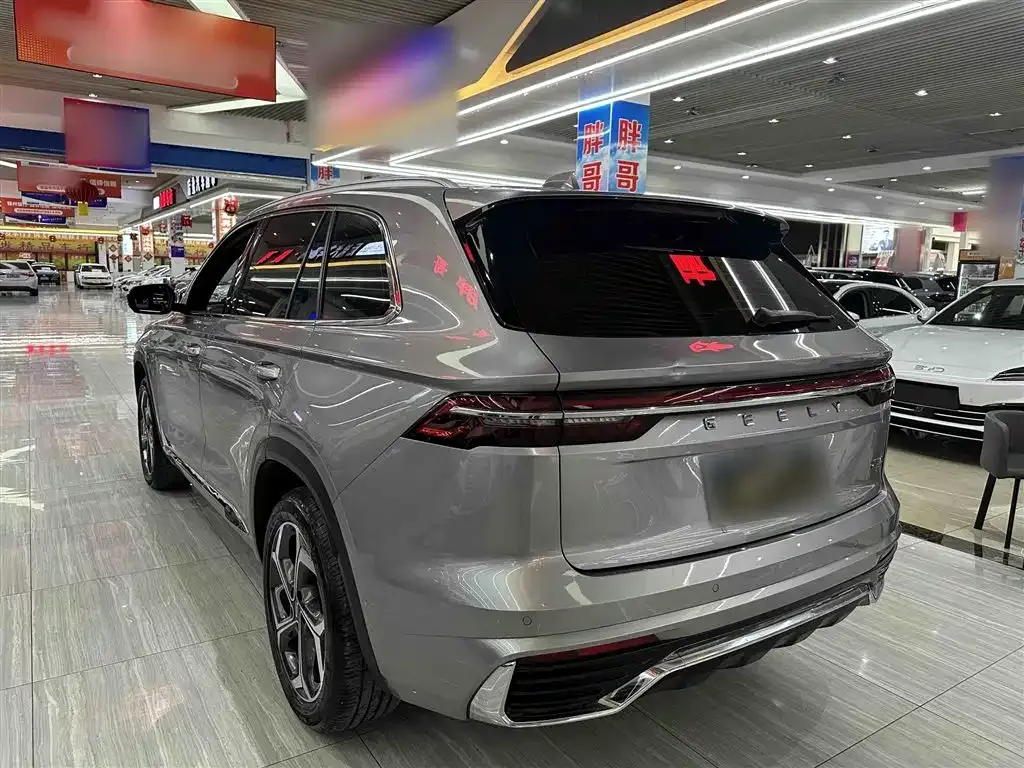 Geely Xingyue L — фото 8