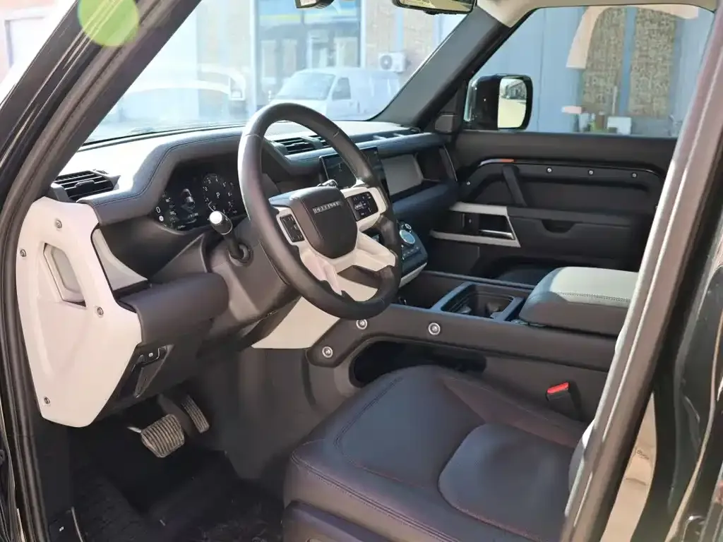 Land Rover Defender 2024 из CN, фото 9