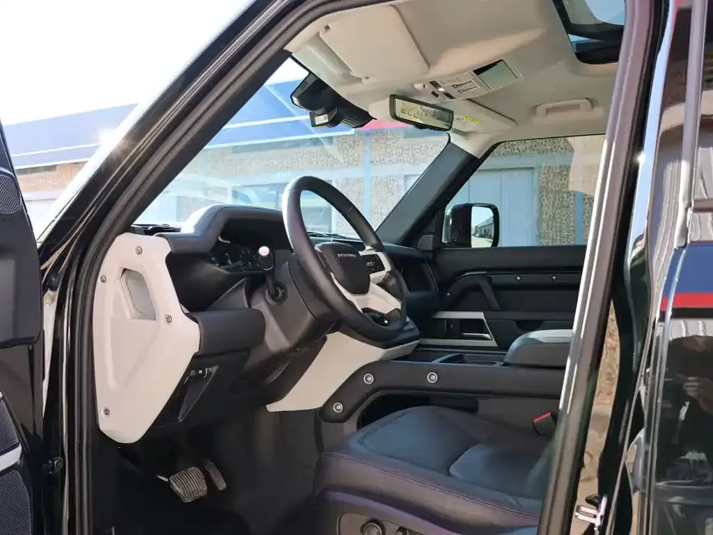 Land Rover Defender 2024 из CN, фото 5