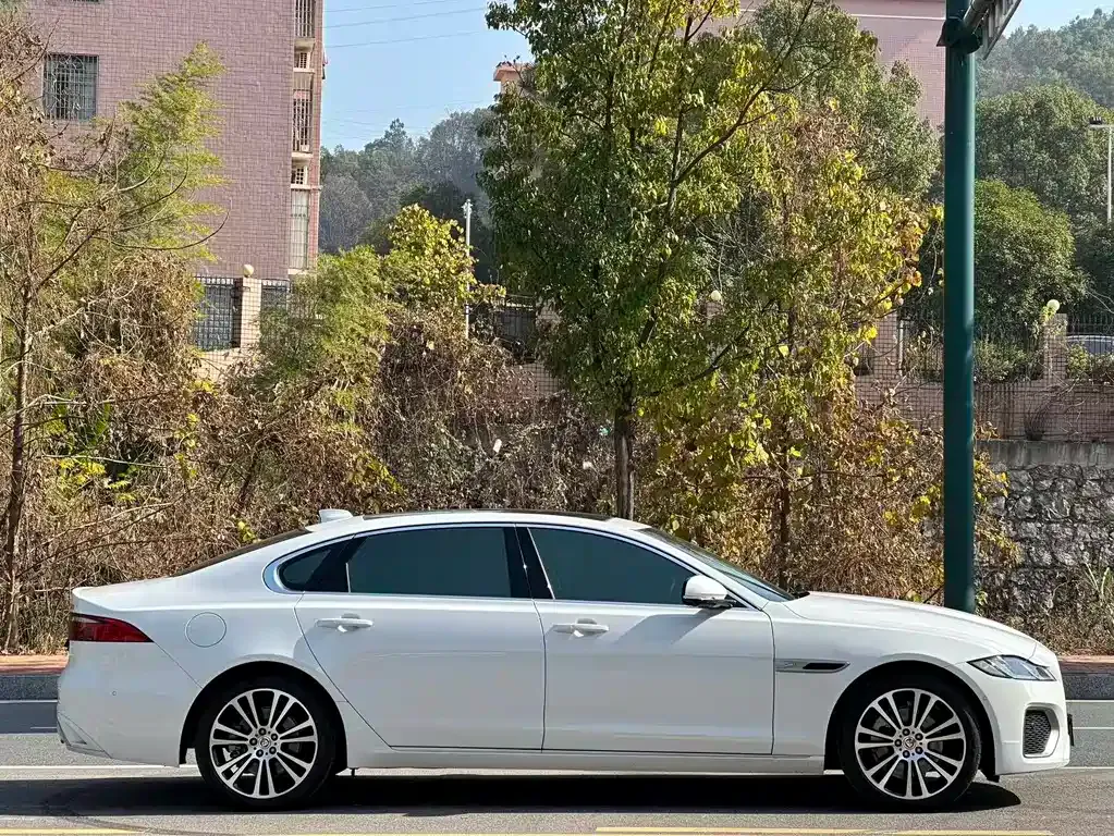 Jaguar XFL 2024 из CN, фото 9