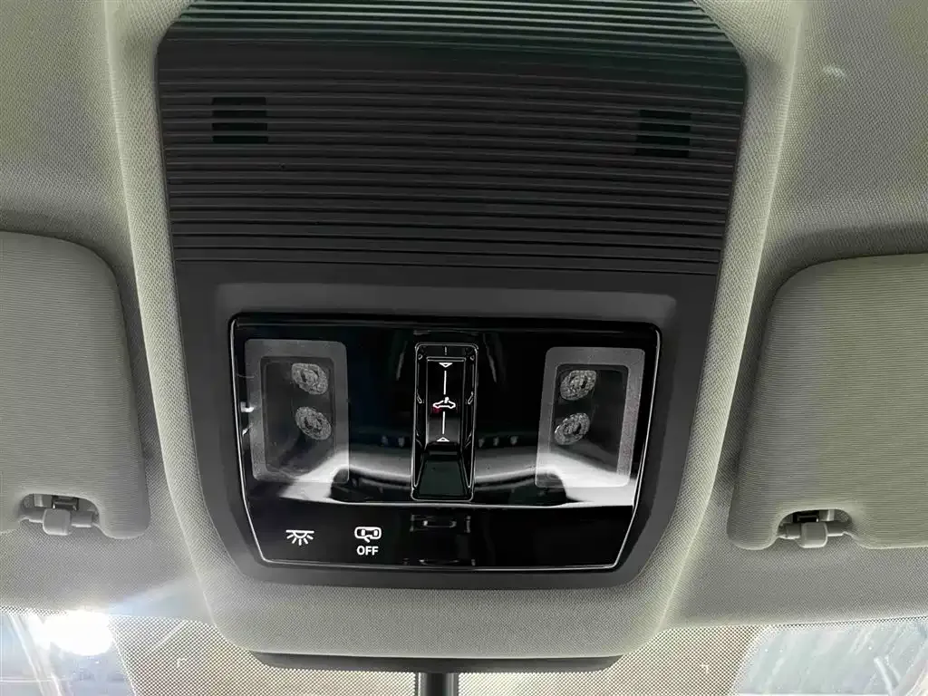 Skoda Octavia 2024 из CN, фото 9