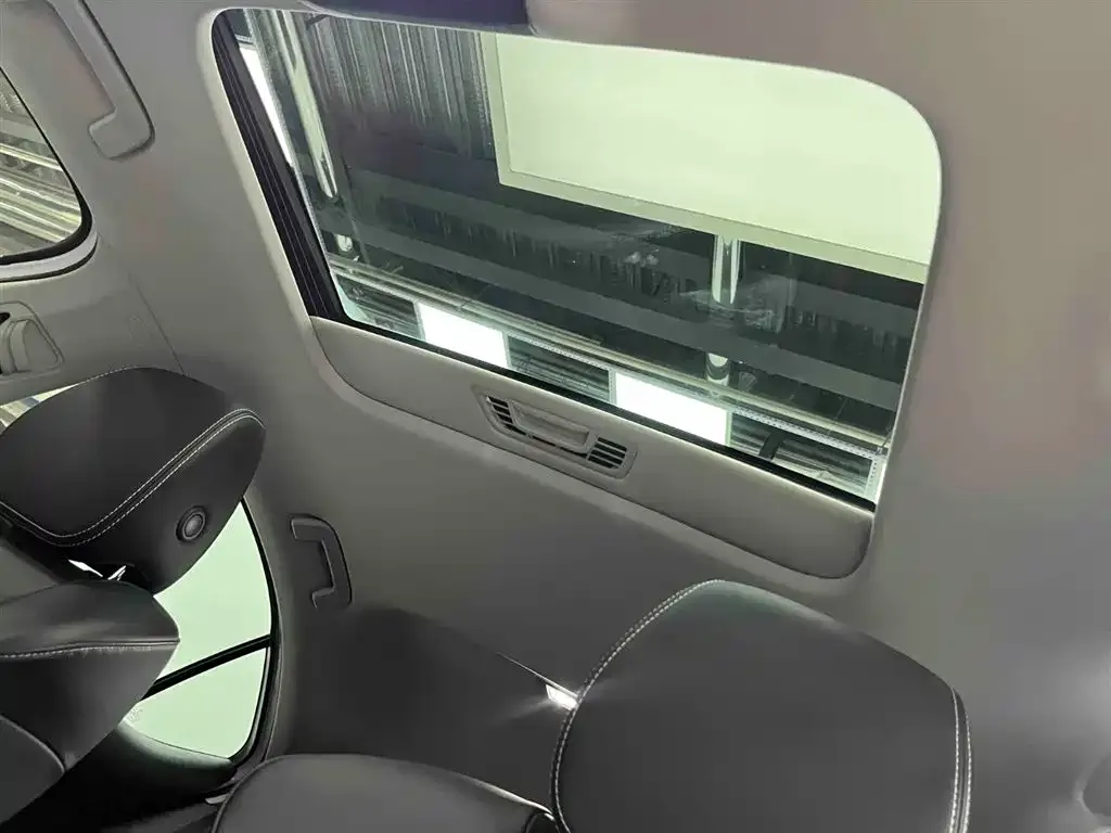 Skoda Octavia 2024 из CN, фото 3