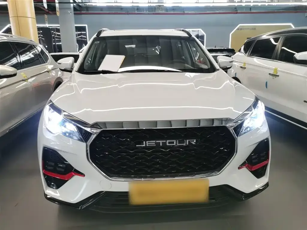 Jetour X70 — фото 10