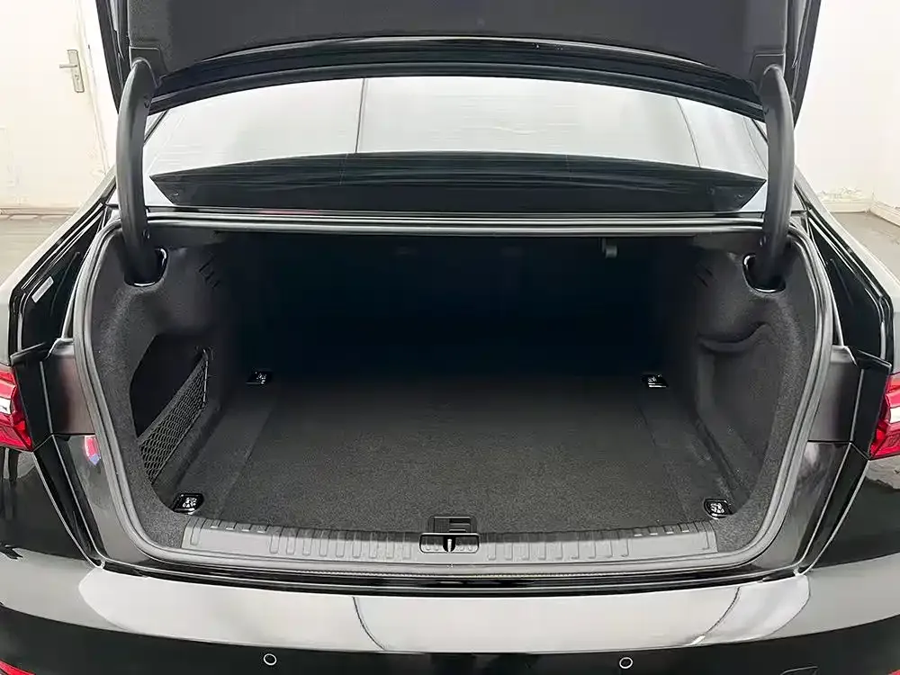 Audi A6L 2022 из CN, фото 7