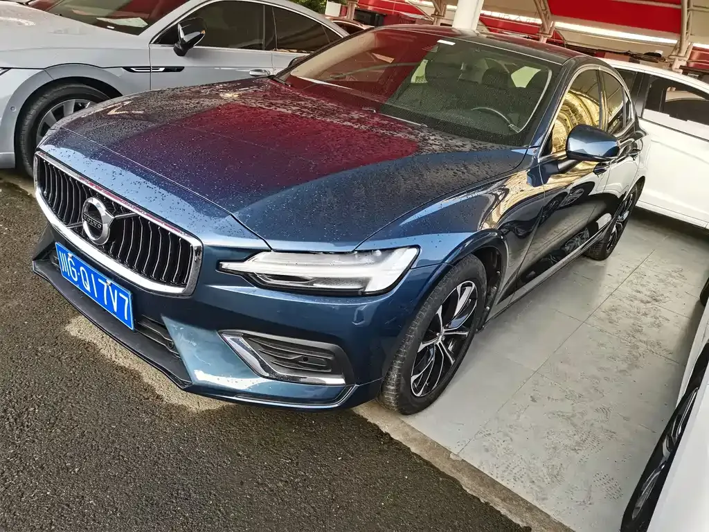 Volvo S60 2022 из CN, фото 10