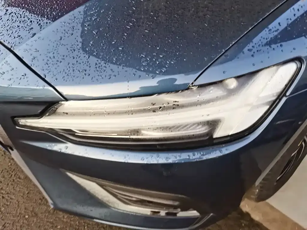 Volvo S60 2022 из CN, фото 9