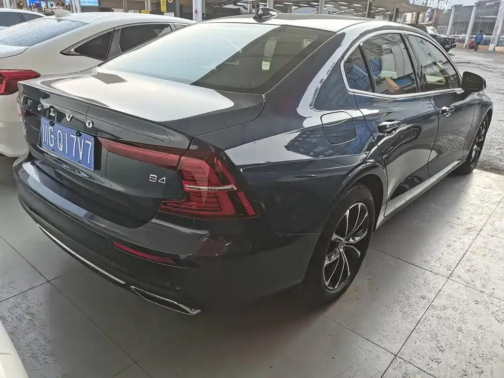 Volvo S60 2022 из CN, фото 6