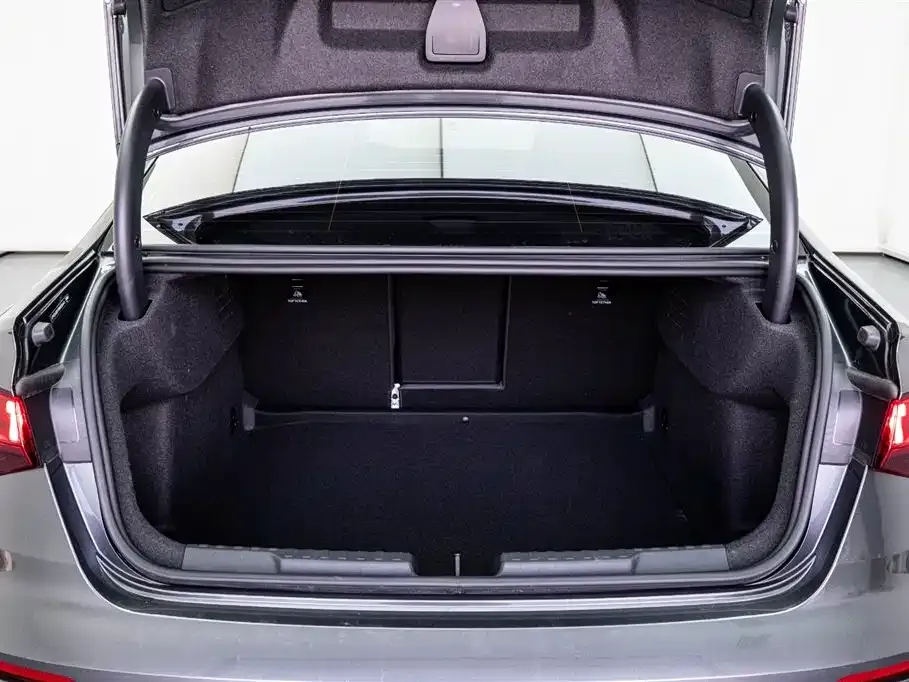 Audi A3 2024 из CN, фото 9