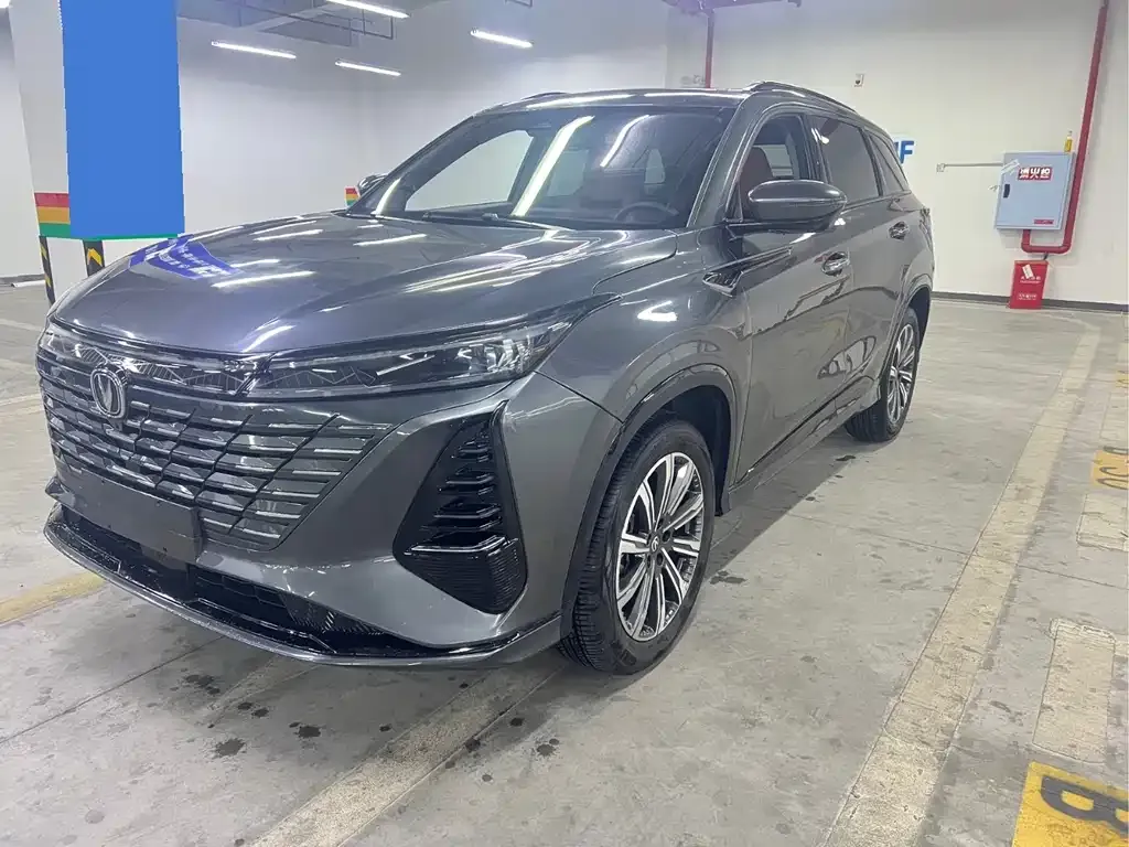Changan CS75PLUS — фото 1