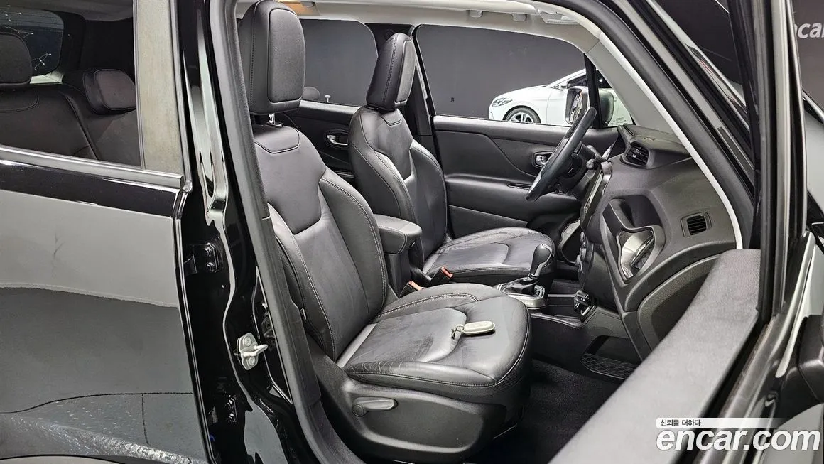 Jeep Renegade 2022 из KR, фото 9