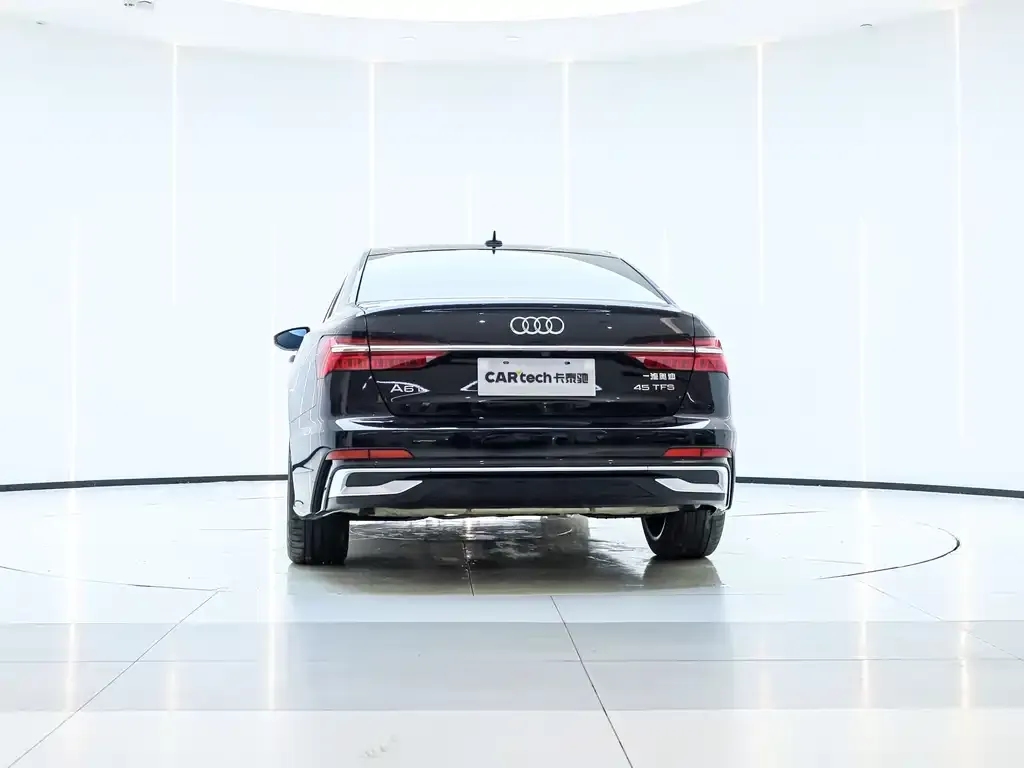 Audi A6L 2023 из CN, фото 3
