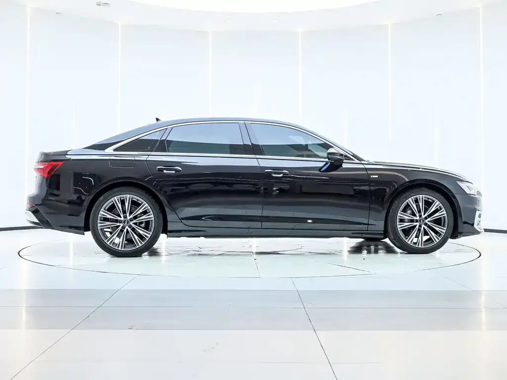 Audi A6L 2023 из CN, фото 5