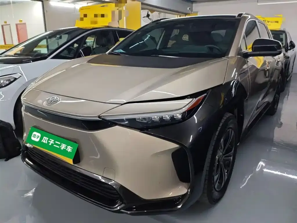 Toyota bZ4X 2022 из CN, фото 1