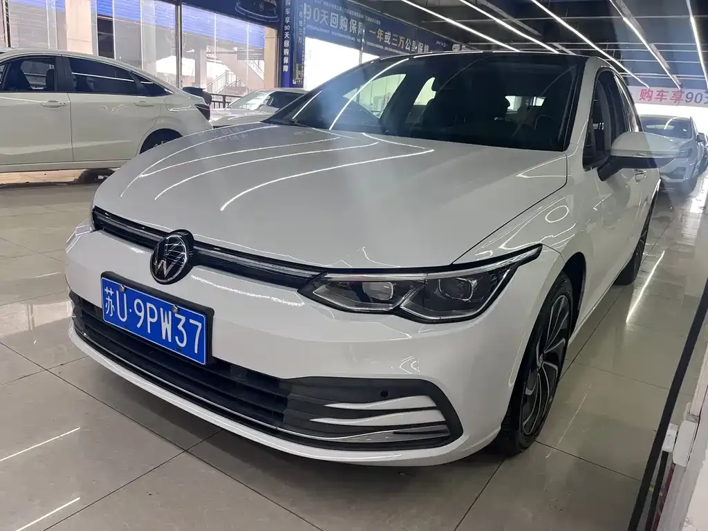 Volkswagen Golf 2022 из CN, фото 1