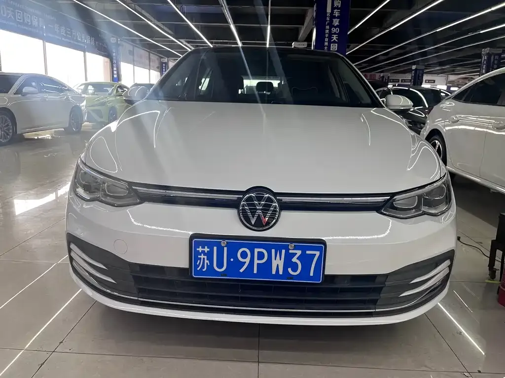 Volkswagen Golf 2022 из CN, фото 3