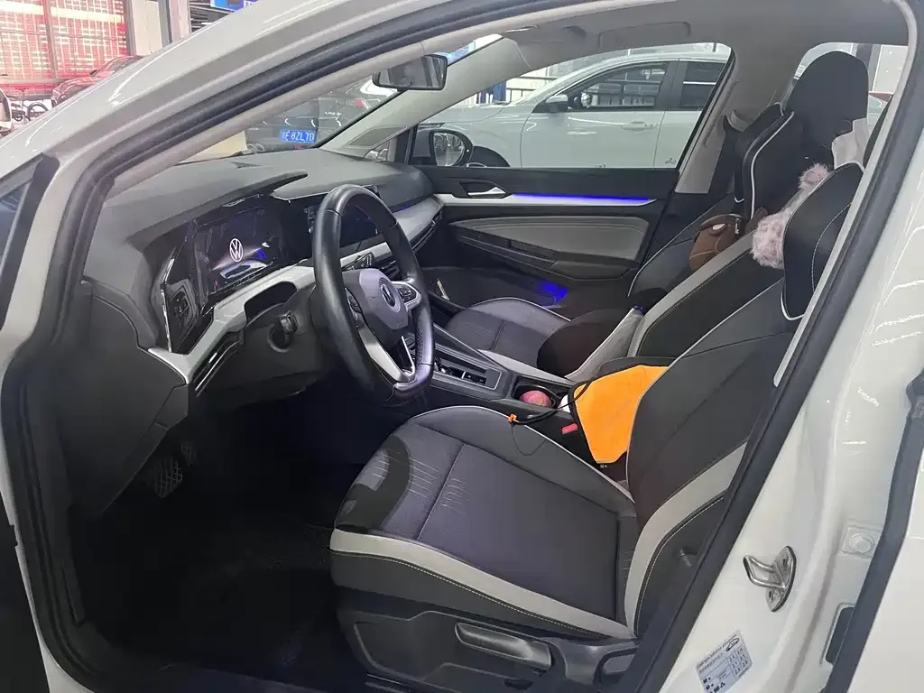 Volkswagen Golf 2022 из CN, фото 6