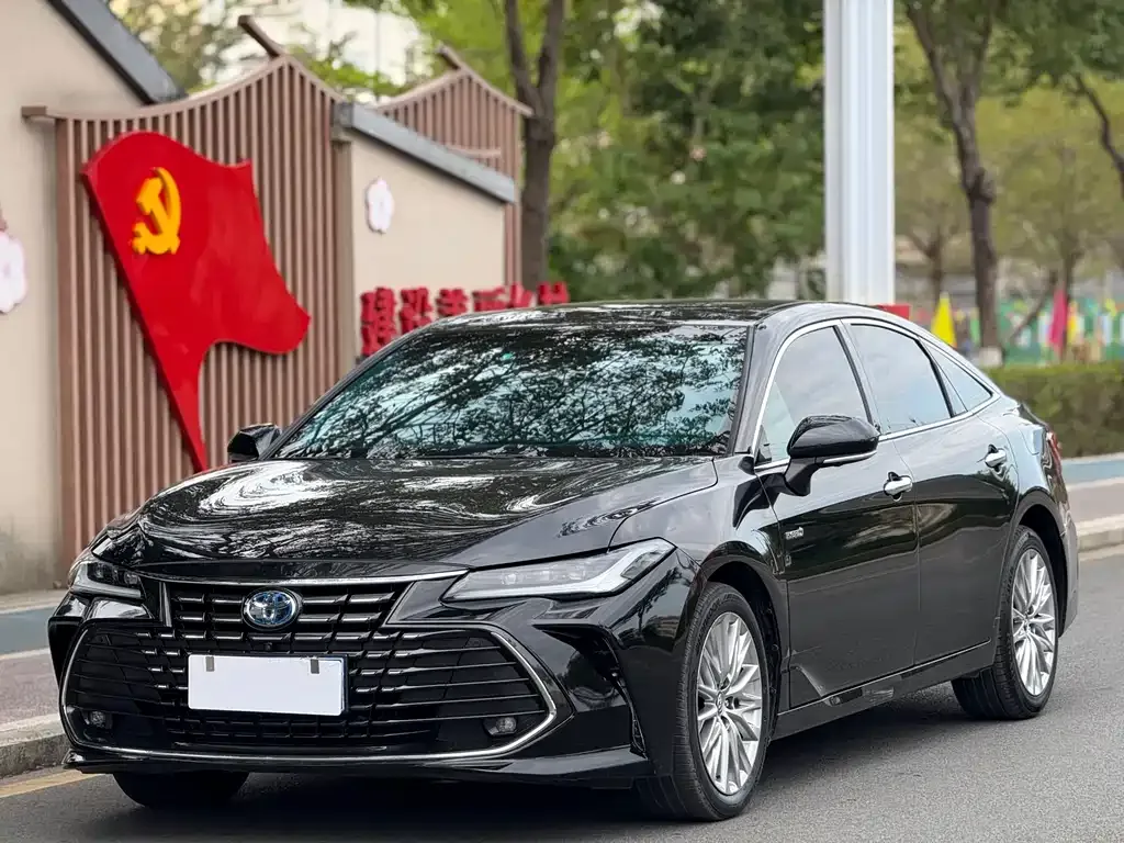 Toyota Avalon 2023 из CN, фото 1
