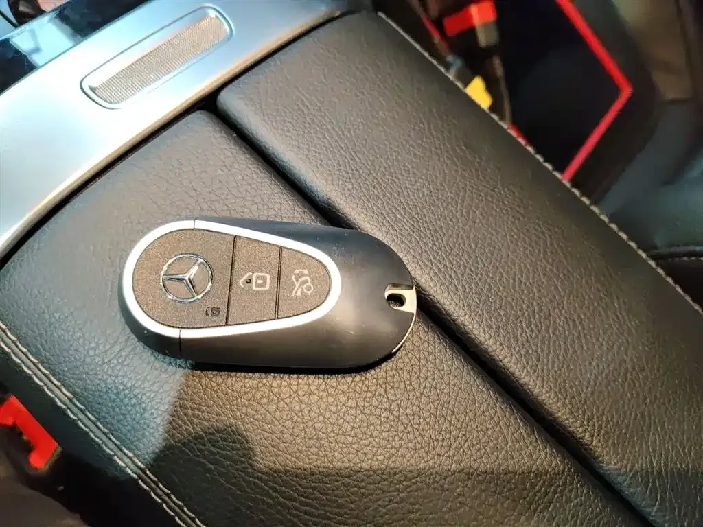 Mercedes-Benz C-Class 2023 из CN, фото 3